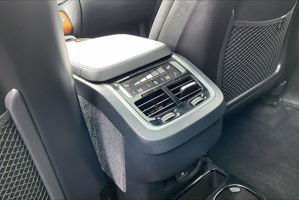 Certified 2023 Volvo XC90 B6 Plus w/ Protection Package Premier image 10