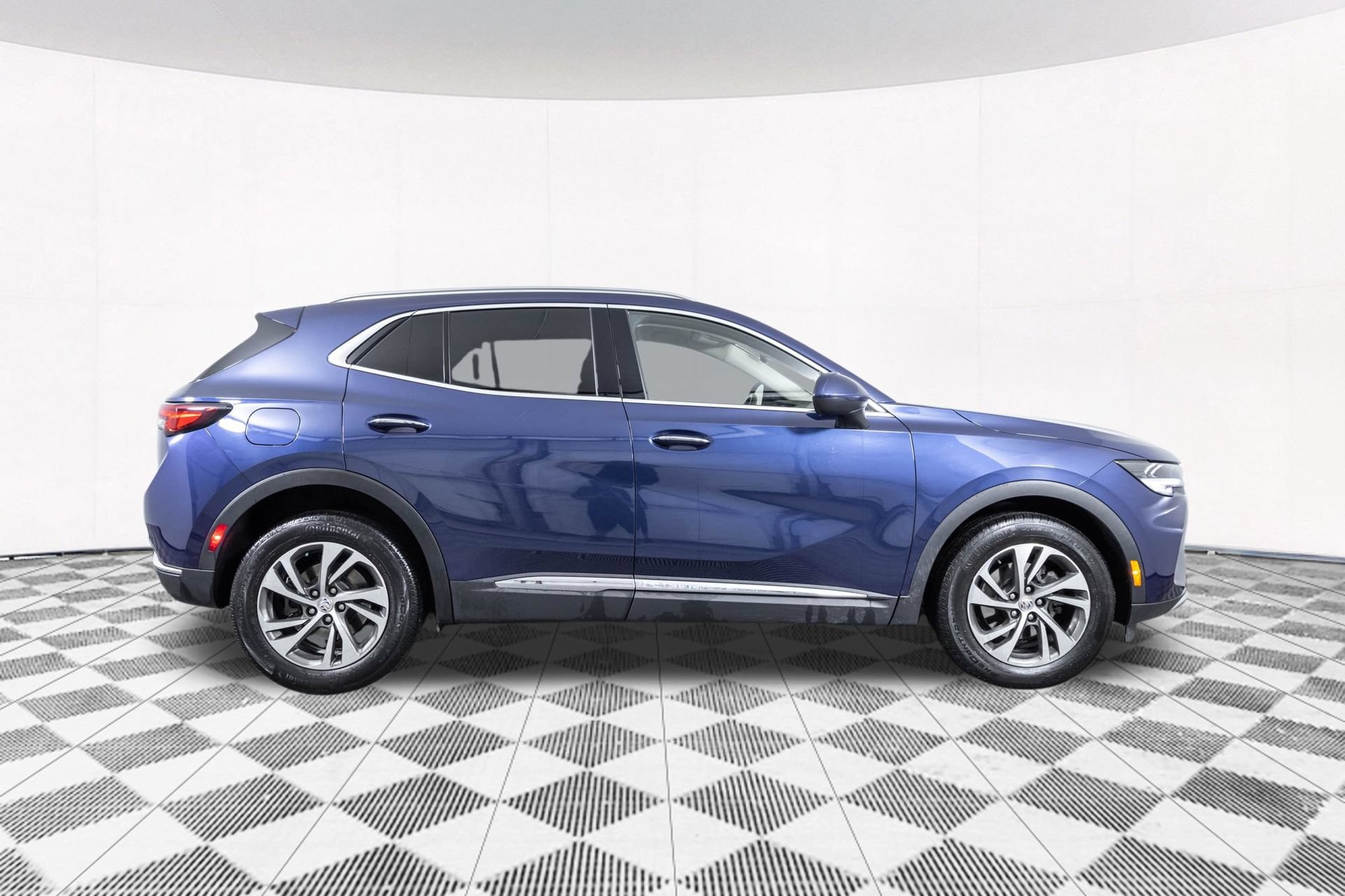 Used 2023 Buick Envision Essence AWD/4WD image 19