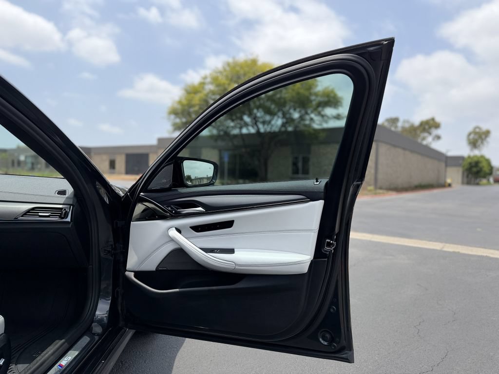 Used 2019 BMW M5 w/ Executive Package AWD/4WD image 25