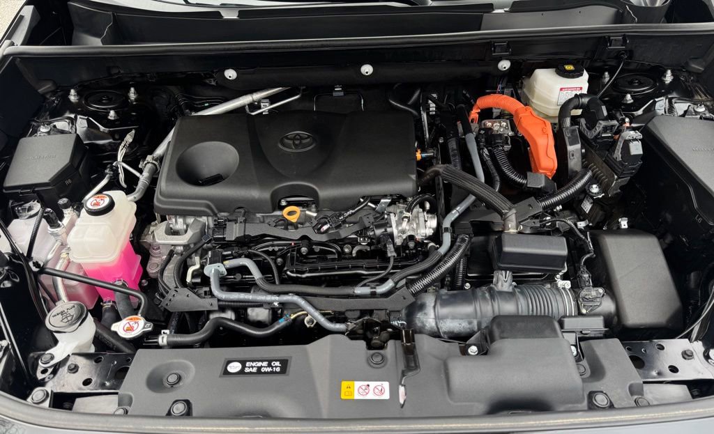 Used 2024 Toyota RAV4 AWD Hybrid image 22