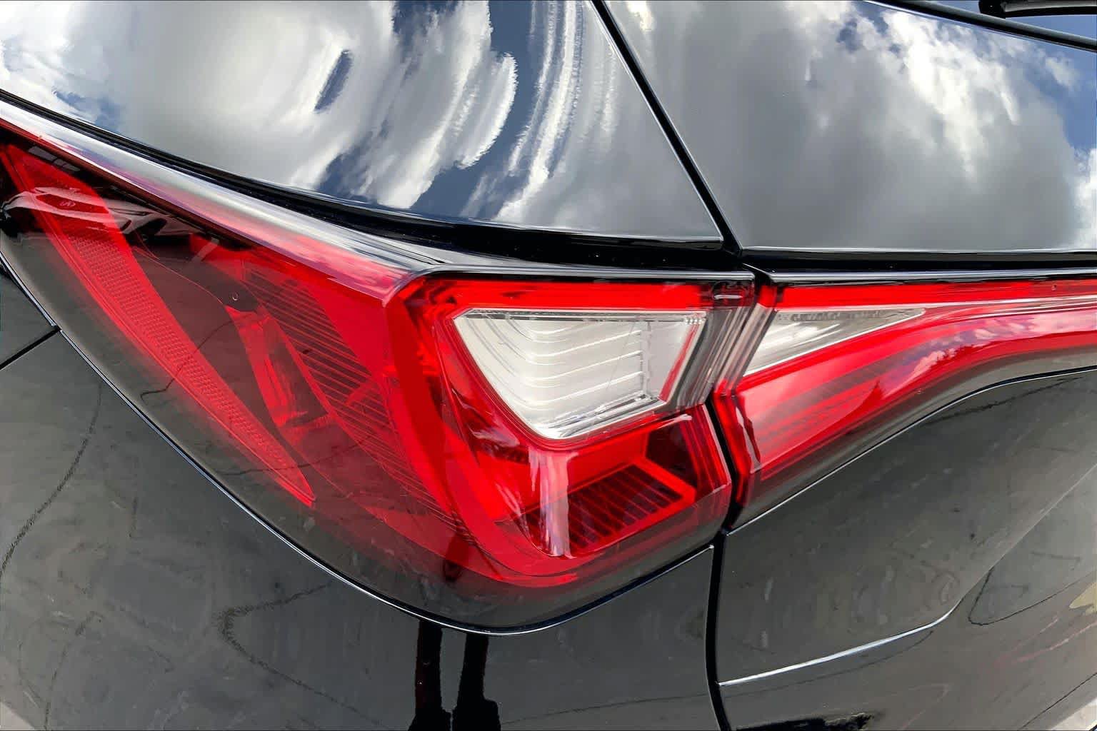 Used 2024 Acura MDX SH-AWD w/ Advance Package image 29