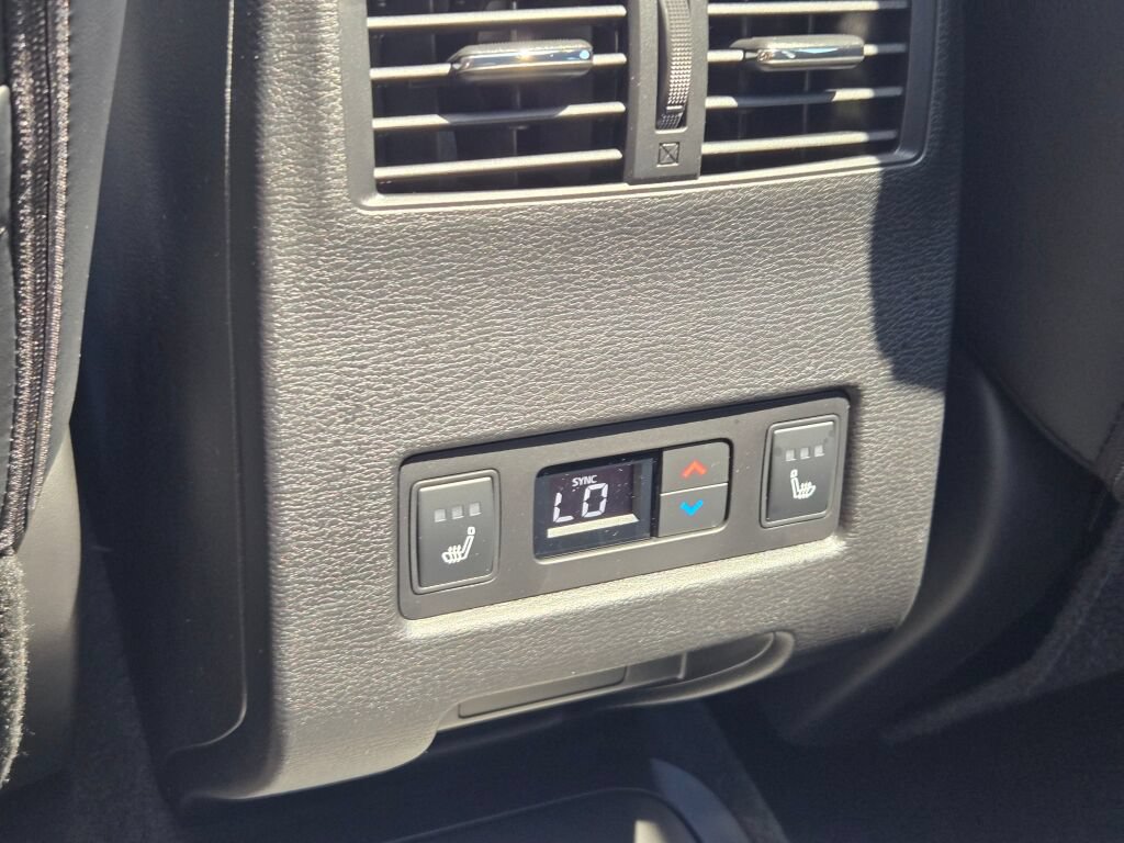 New 2026 Mitsubishi Outlander 4WD Plug-In Hybrid image 16
