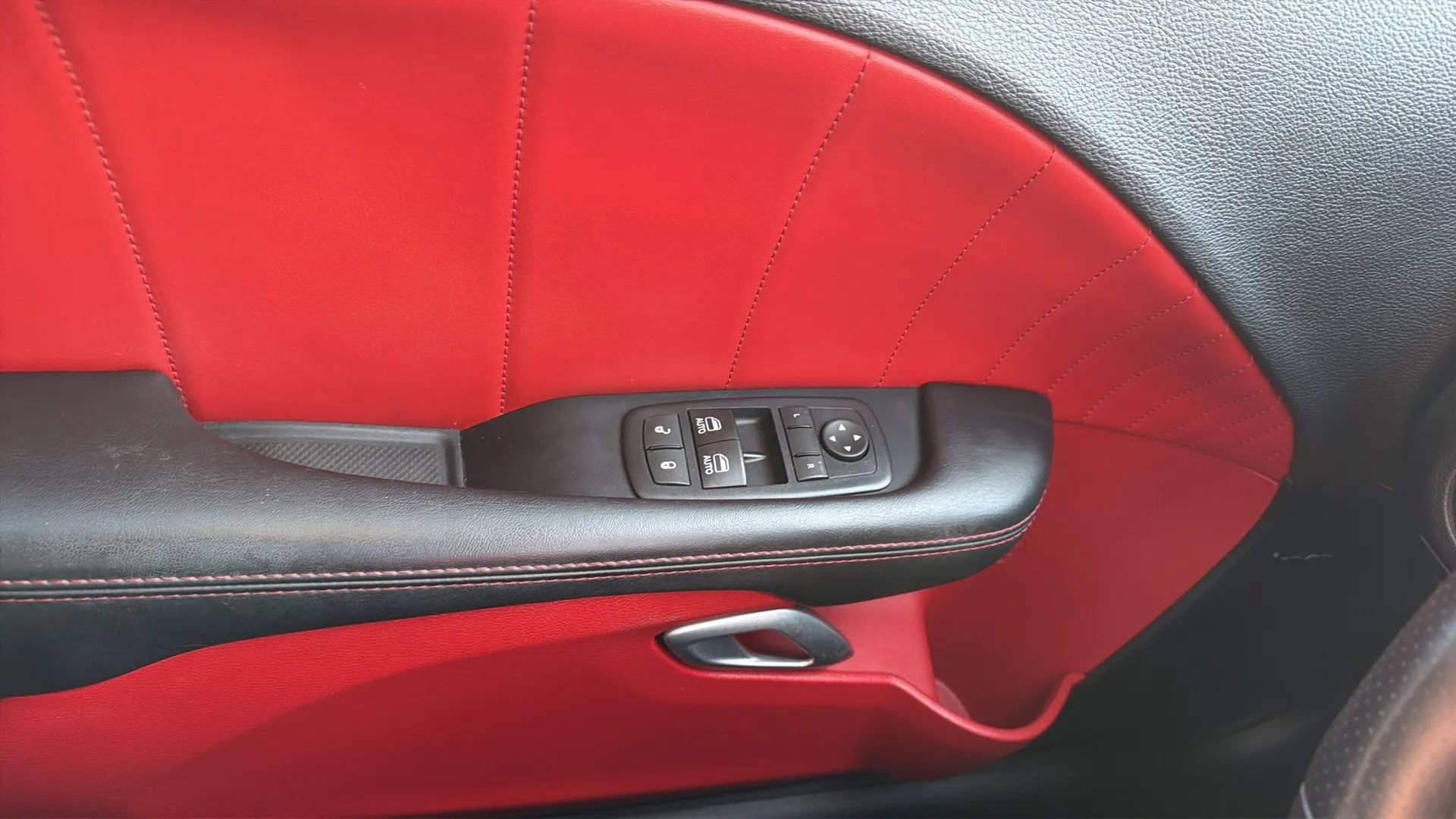 Used 2016 Dodge Challenger R/T Plus RWD image 21