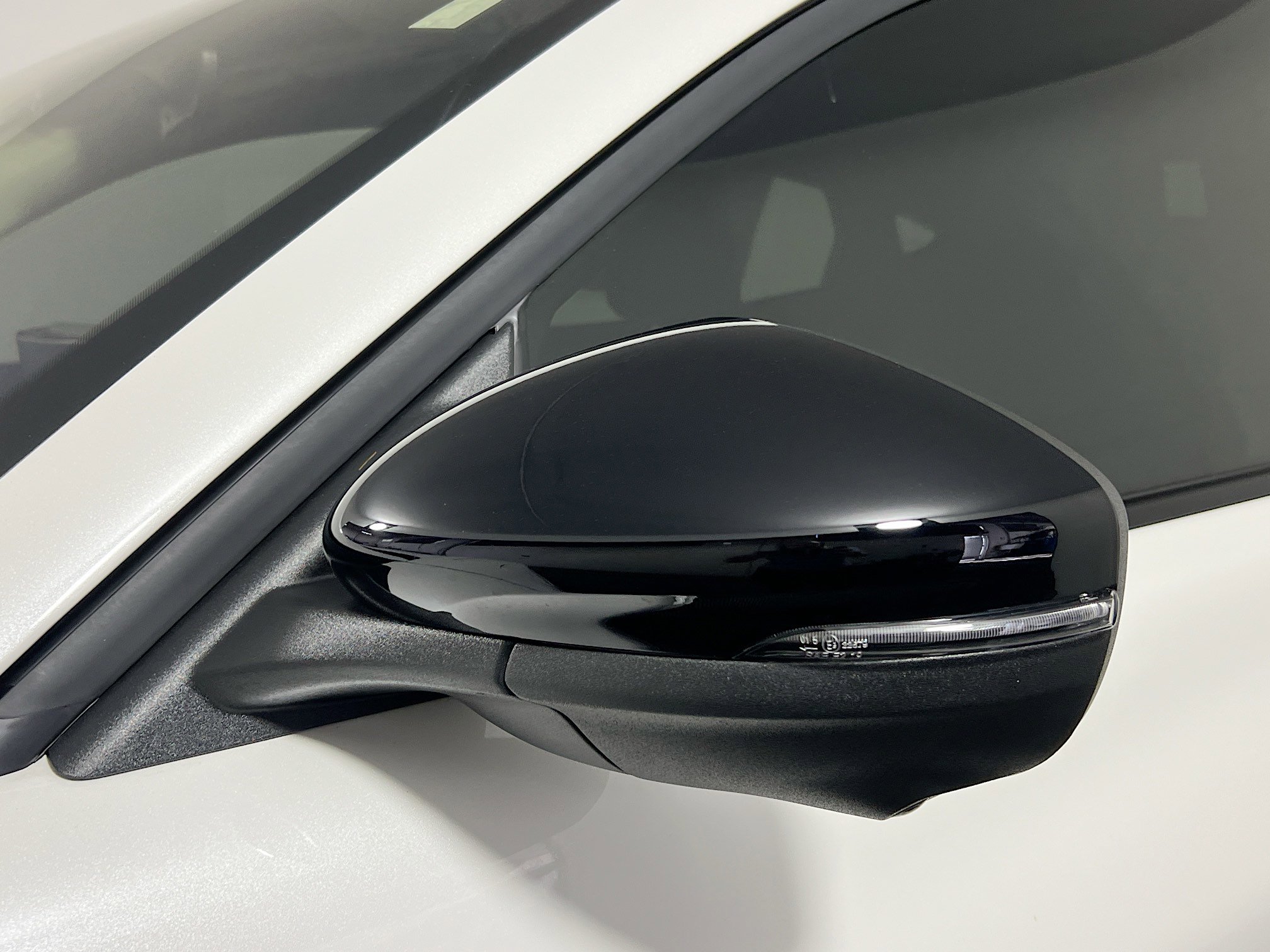 Used 2024 Ford Mustang Mach-E Premium image 12