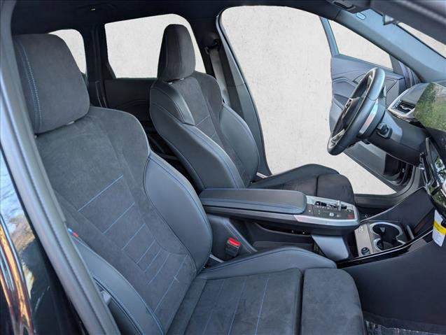 Used 2025 BMW X1 xDrive28i w/ M Sport Package image 21