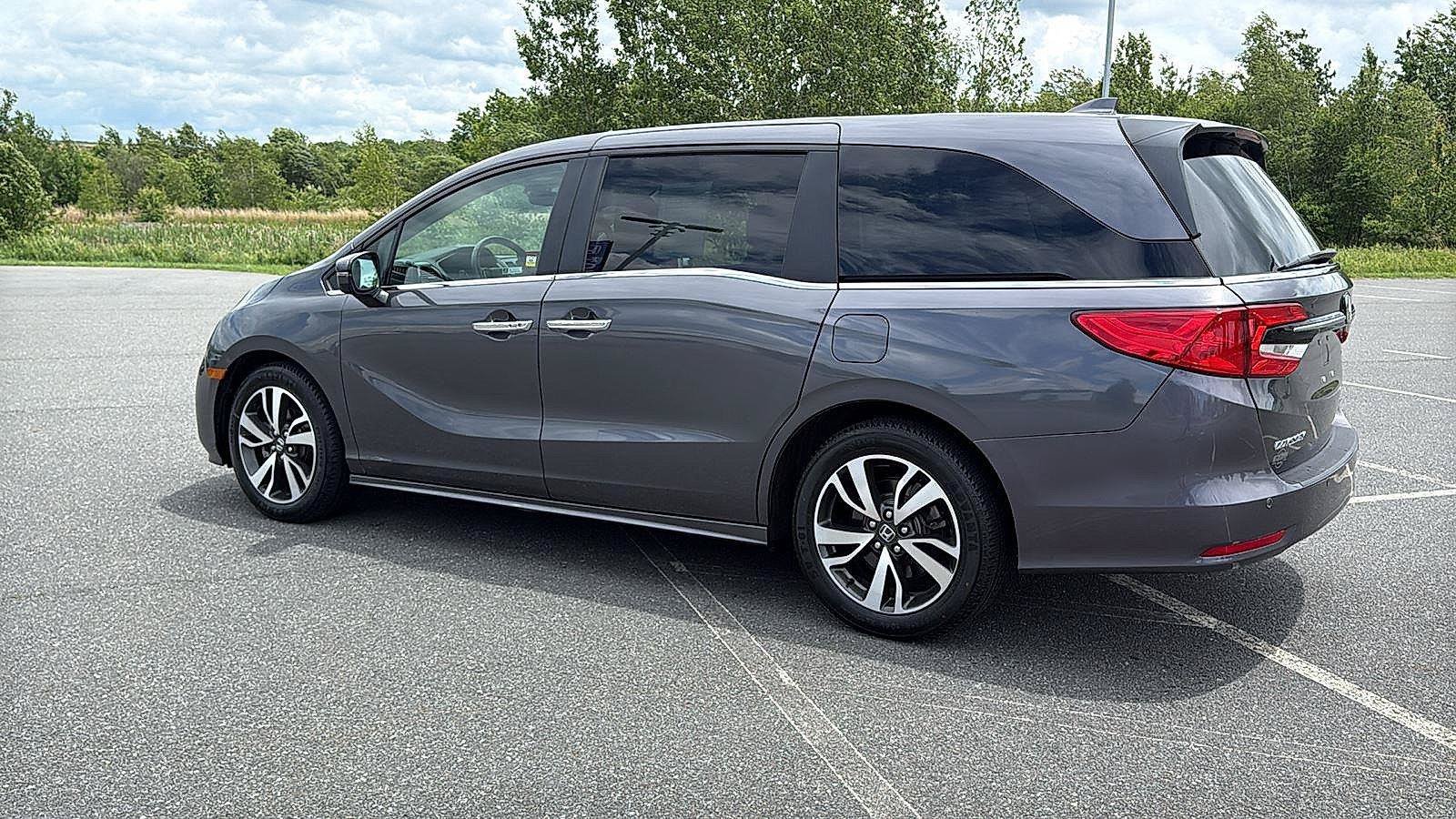 Used 2023 Honda Odyssey Touring image 10