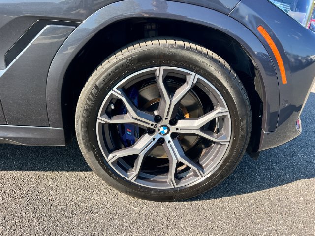 Used 2020 BMW X6 M50i AWD/4WD image 34