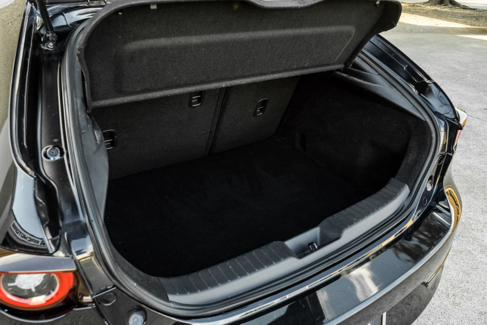 Used 2024 MAZDA MAZDA3 s FWD image 45