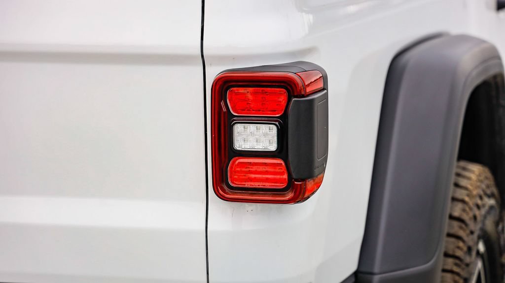 New 2026 Jeep Gladiator Rubicon w/ Steel Bumper Group AWD/4WD image 10