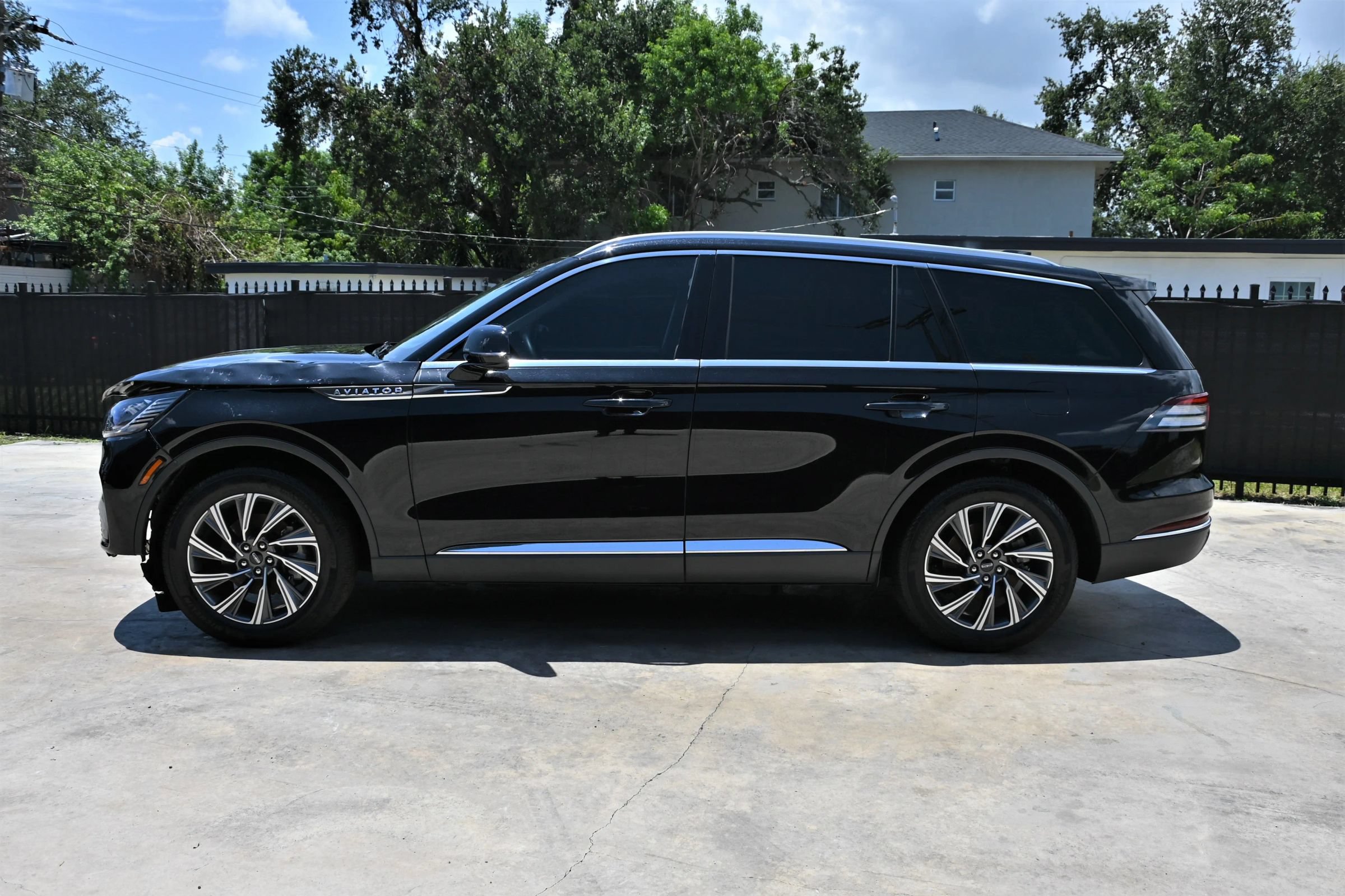 Used 2025 Lincoln Aviator 2WD image 6