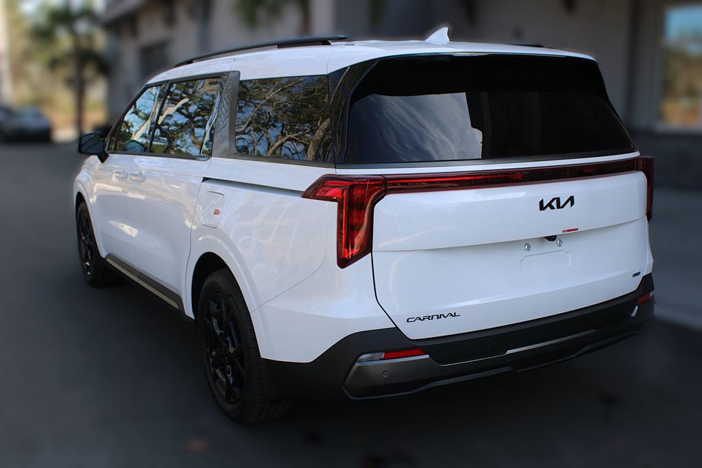 New 2026 Kia Carnival SX w/ SX Dark Edition Package image 15