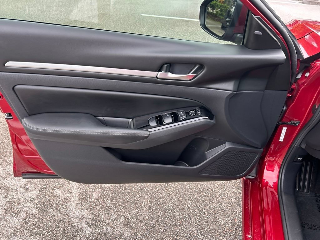 Certified 2023 Nissan Altima 2.5 SV FWD image 19