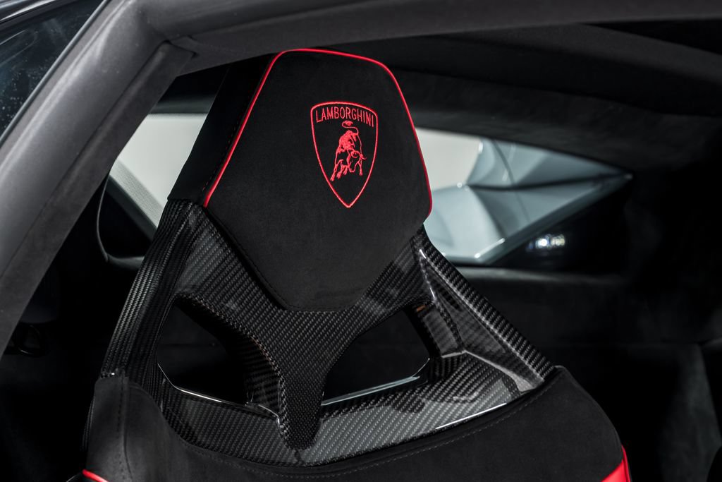 Used 2023 Lamborghini Huracan Tecnica RWD image 36