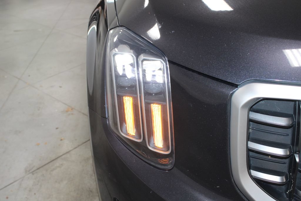 Used 2025 Kia Telluride S FWD image 12