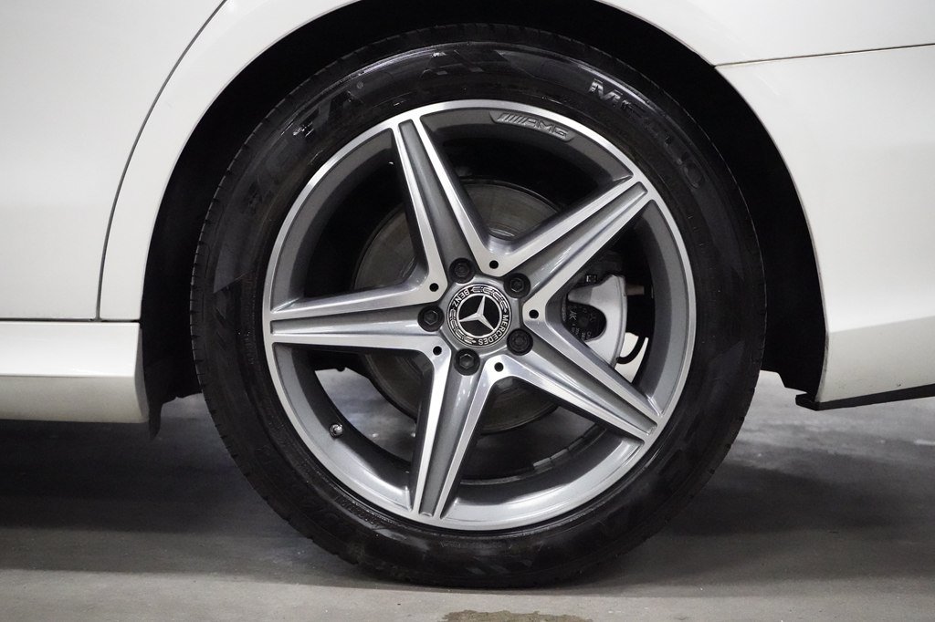 Used 2018 Mercedes-Benz E 300 w/ Premium 2 Package (Q02) image 38