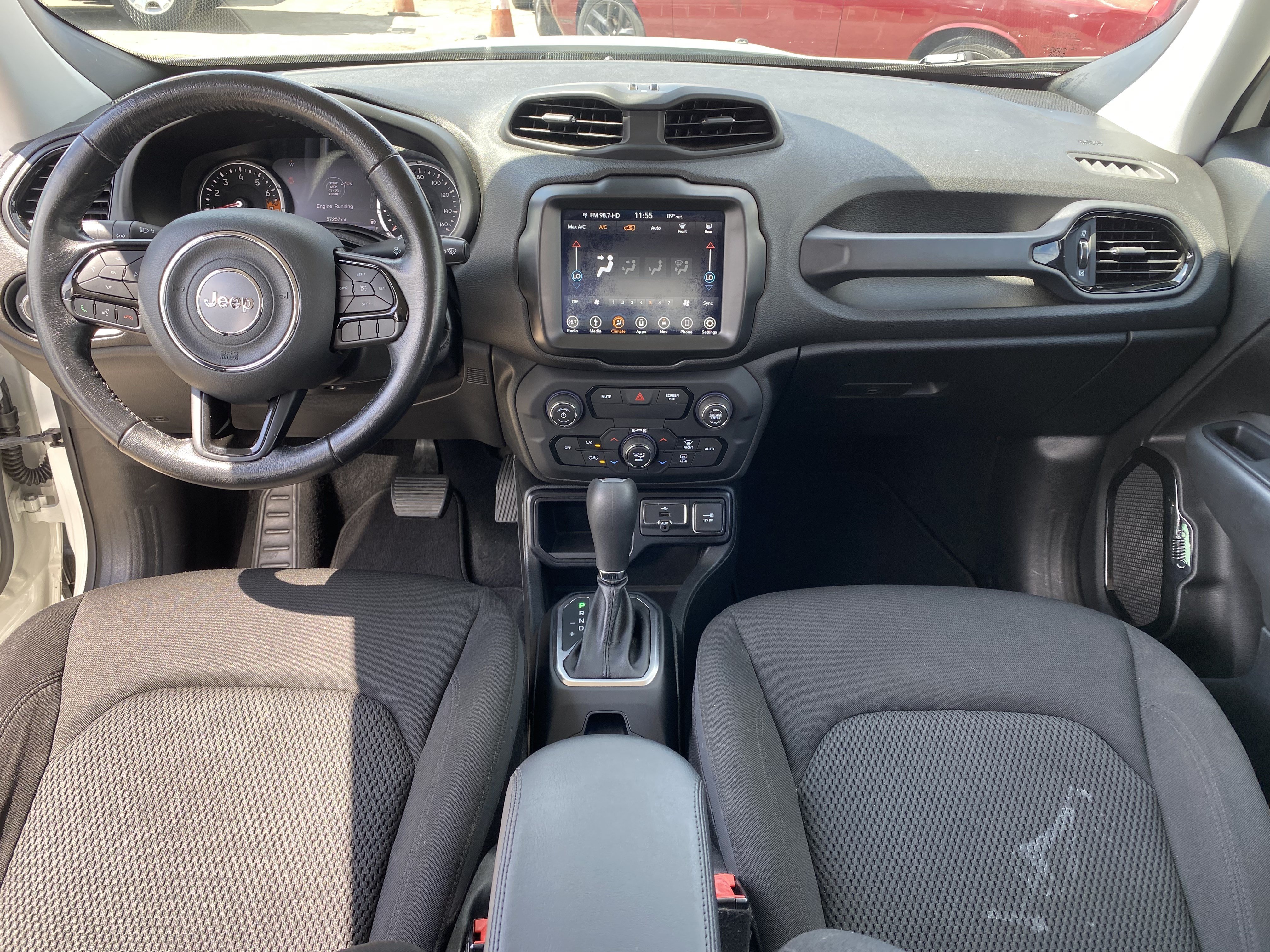 Used 2018 Jeep Renegade Altitude w/ UConnect 8.4 Nav Group FWD image 20