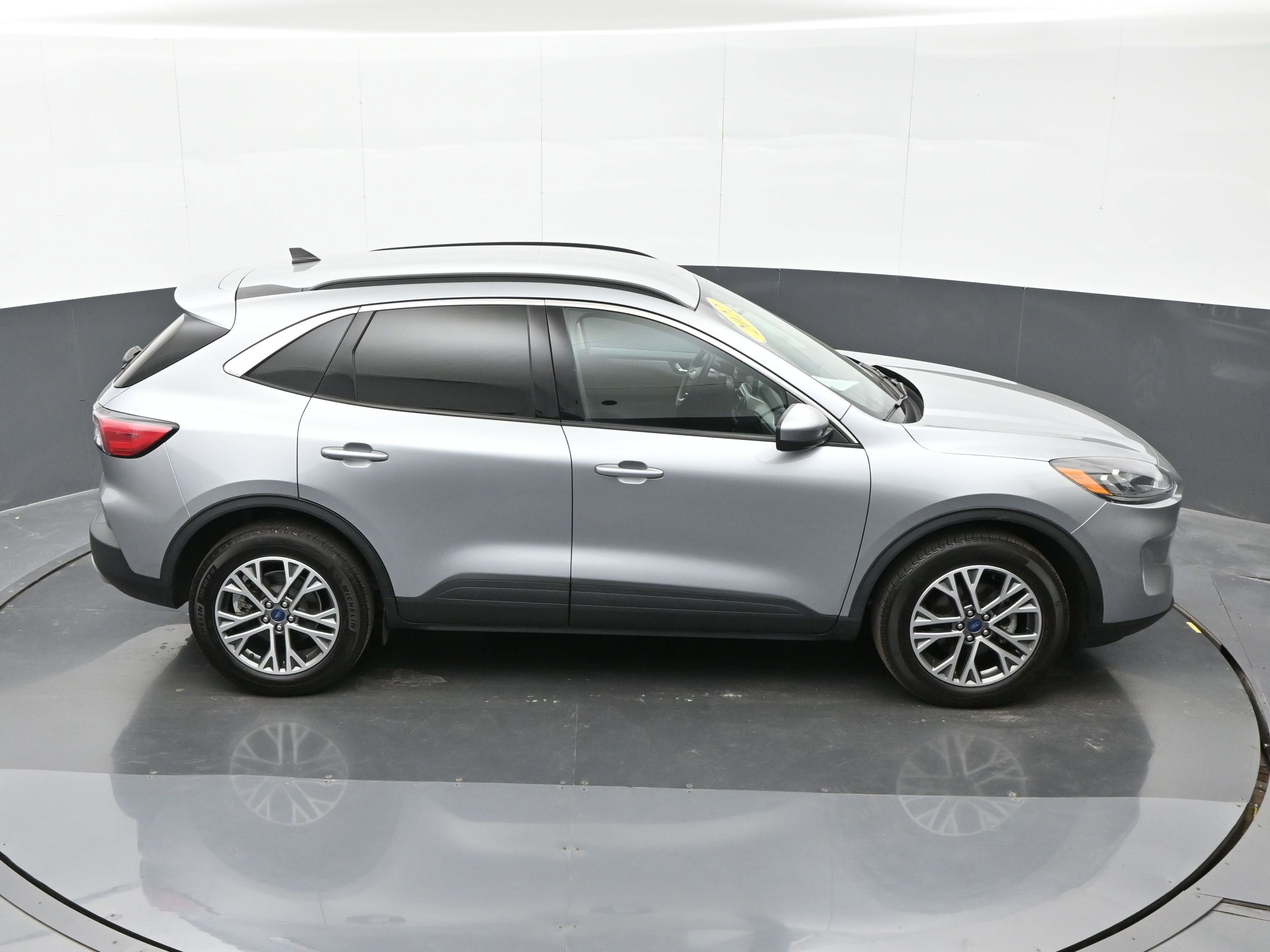 Used 2022 Ford Escape SEL image 37