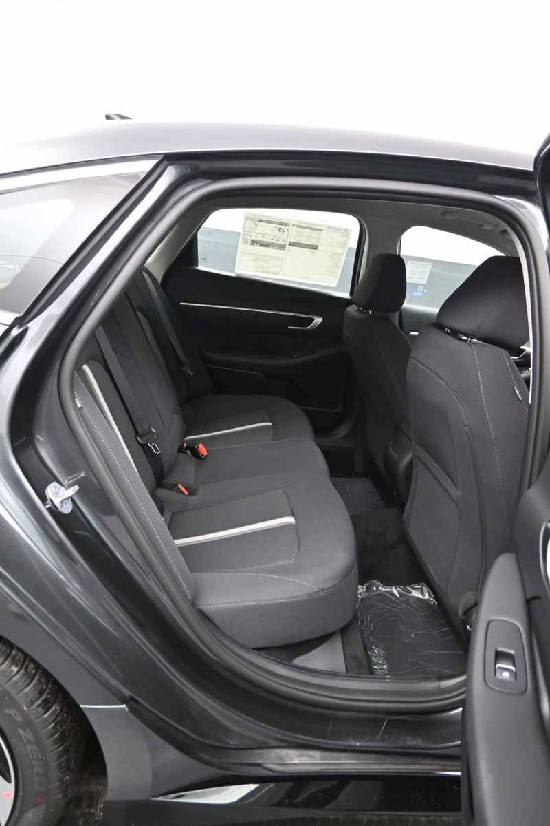 New 2026 Hyundai Sonata SEL FWD image 11