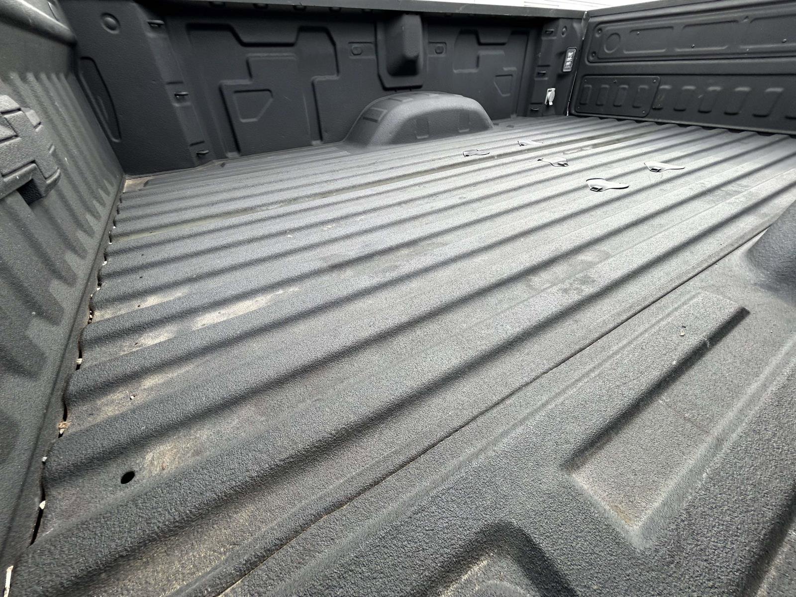 Used 2021 Chevrolet Silverado 3500 LTZ w/ LTZ Convenience Package image 16