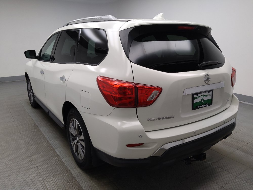 Used 2019 Nissan Pathfinder S AWD/4WD image 5
