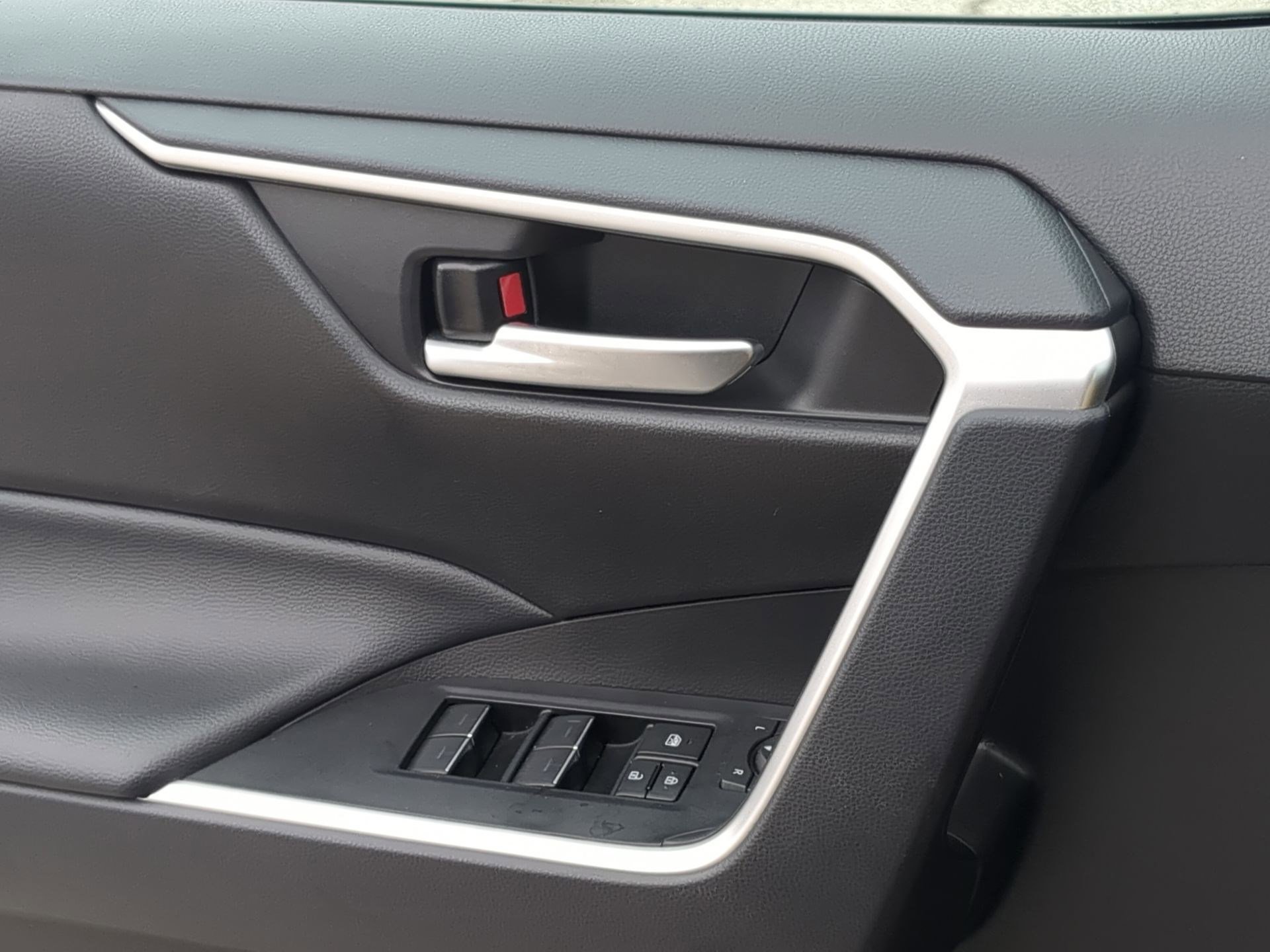 Used 2024 Toyota RAV4 XLE image 14