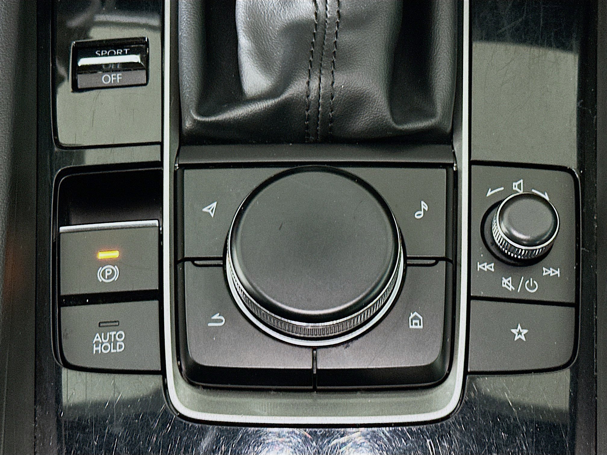 Used 2024 MAZDA MAZDA3 s image 26