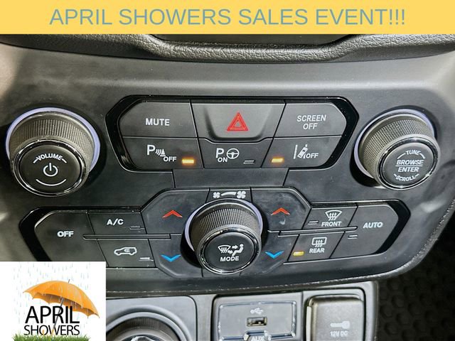 Used 2021 Jeep Renegade Latitude w/ Luxury Group I image 22