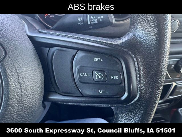 Used 2018 Jeep Wrangler Unlimited Sport AWD/4WD image 19