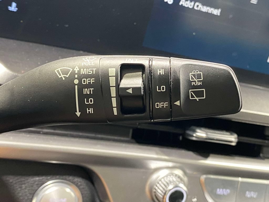 Used 2024 Kia Telluride LX AWD/4WD image 27