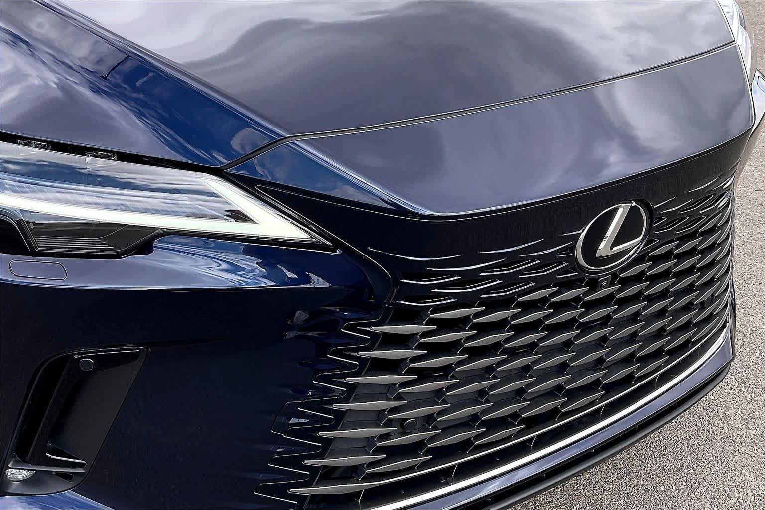 Used 2025 Lexus RX 450h AWD w/ Convenience Package image 28