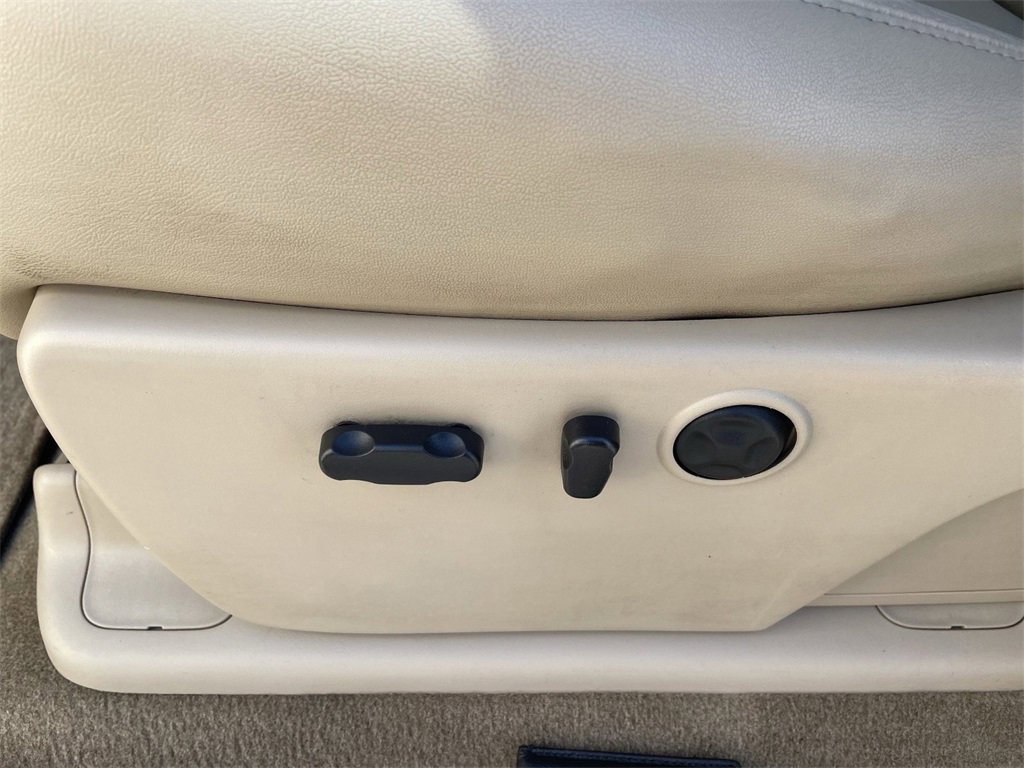 Used 2012 GMC Sierra 3500 Denali image 18