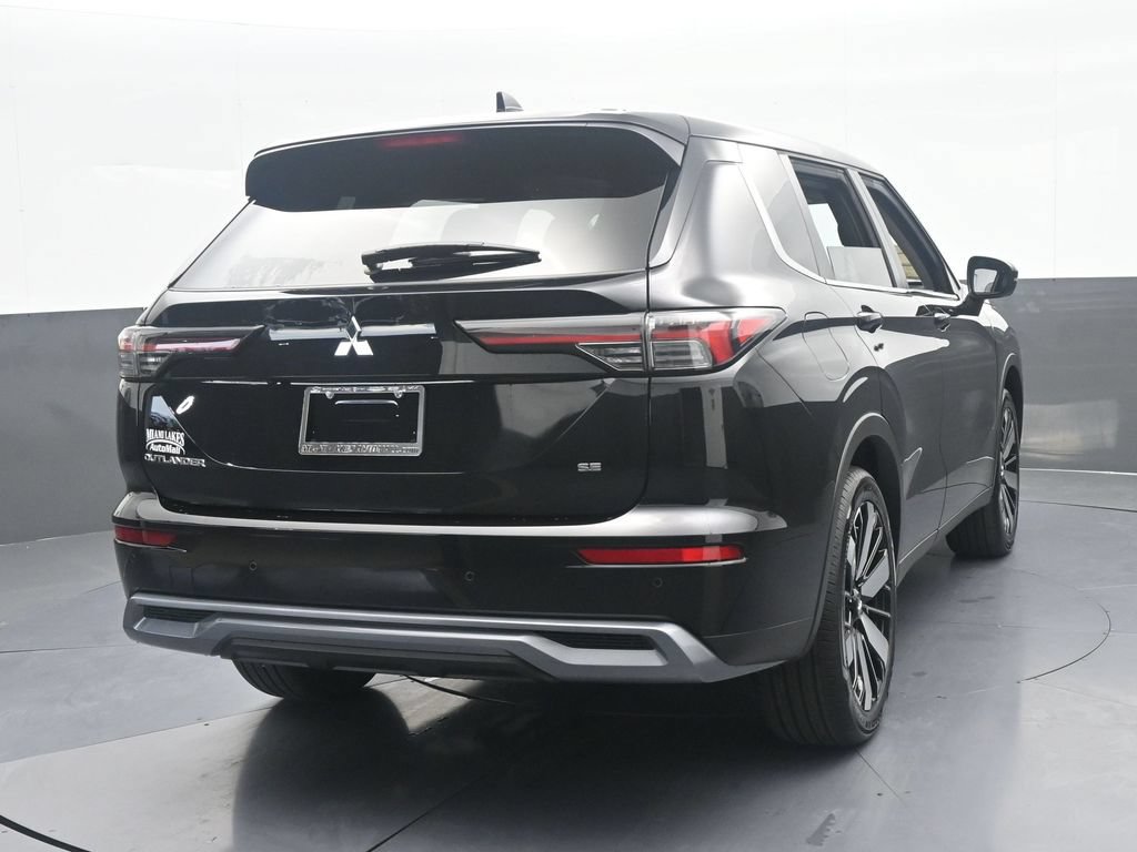 New 2026 Mitsubishi Outlander SE FWD image 5
