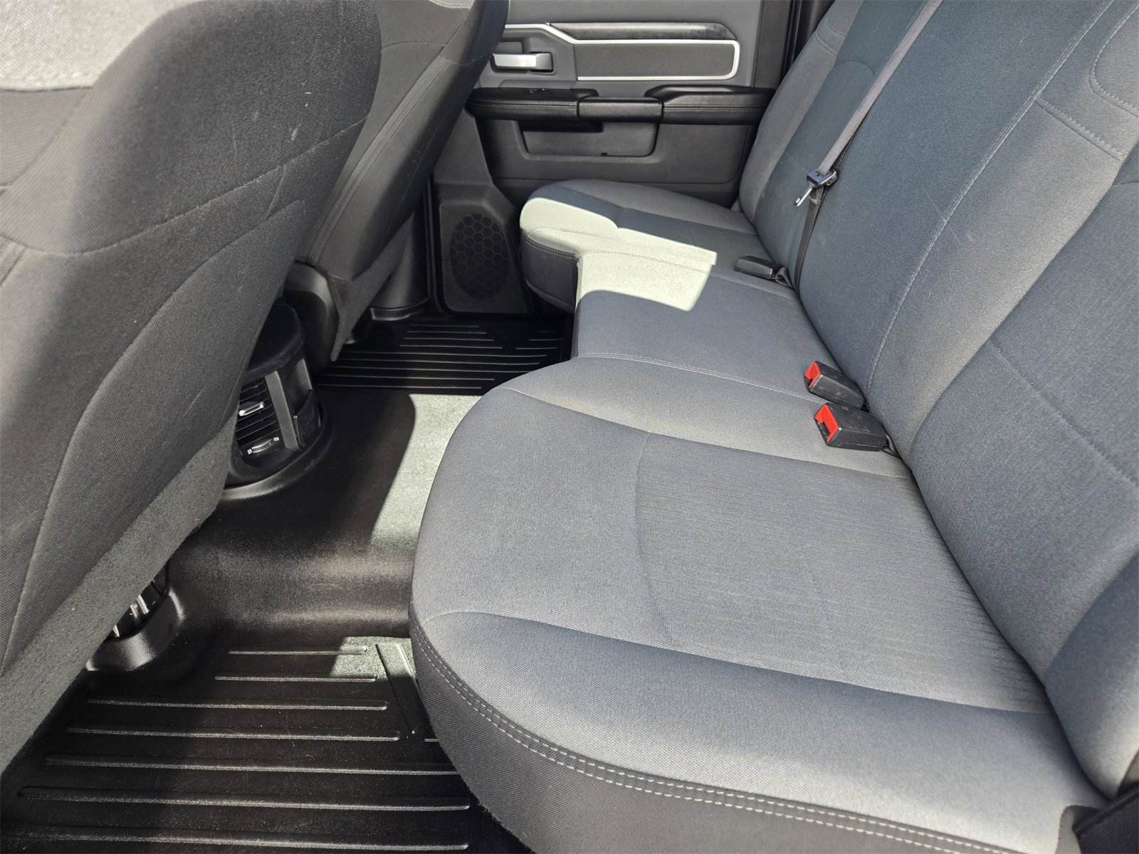 Used 2021 RAM 2500 Big Horn image 29