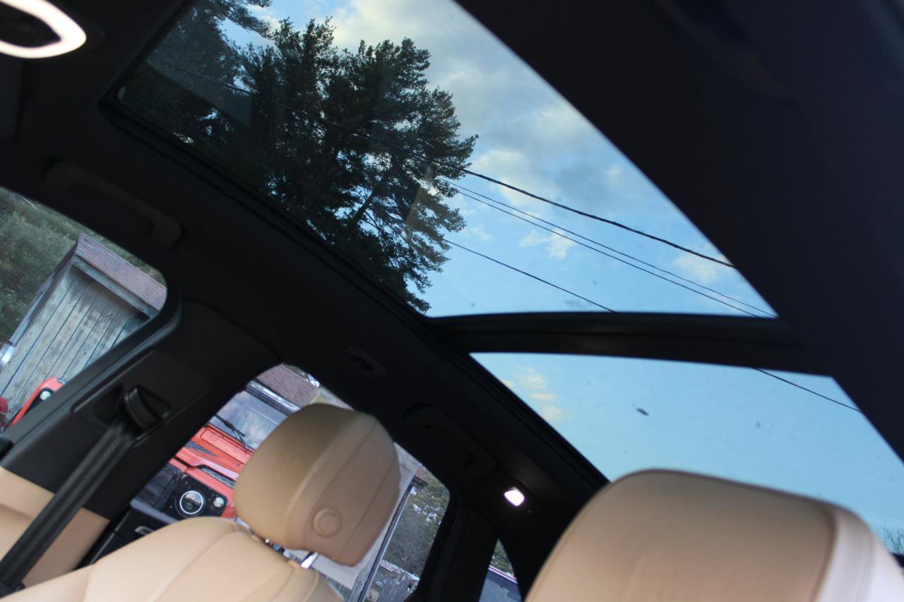 Used 2017 Porsche Macan S image 11
