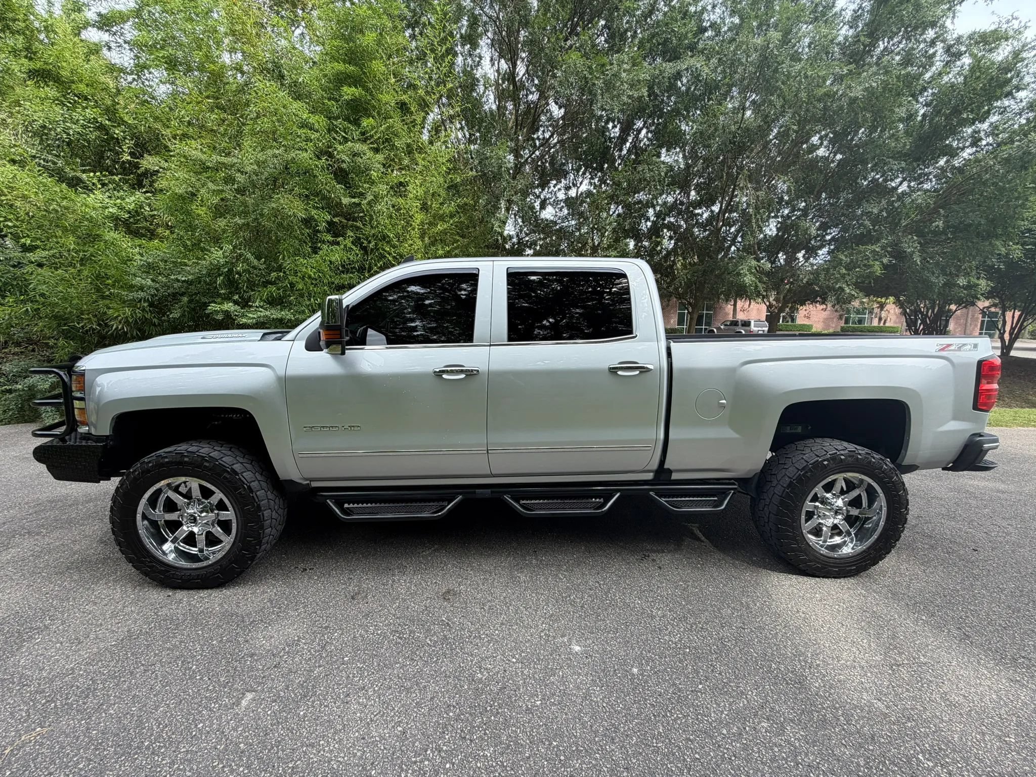 Used 2017 Chevrolet Silverado 2500 LTZ w/ Duramax Plus Package AWD/4WD image 7