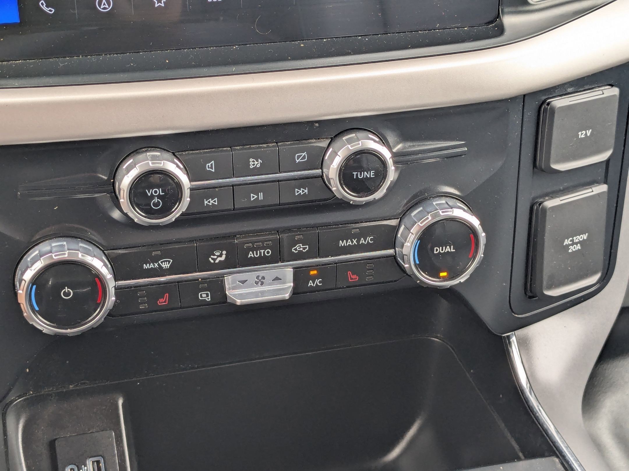 Used 2023 Ford F150 Lightning Pro w/ Tow Technology Package AWD/4WD image 23