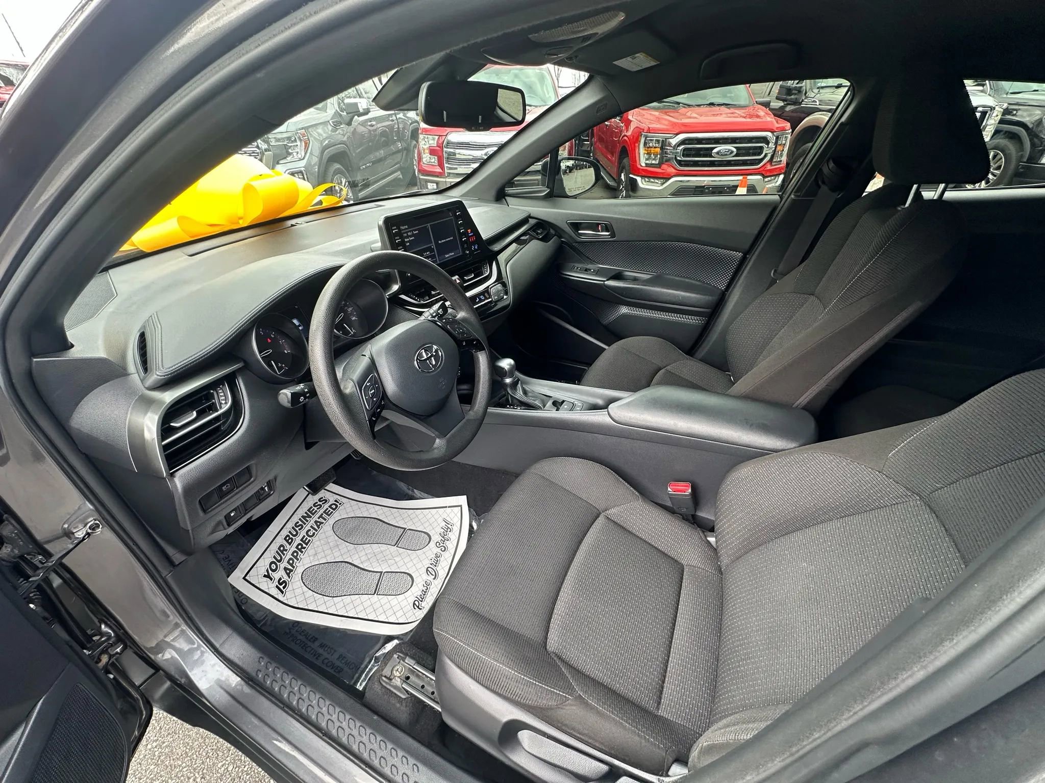 Used 2019 Toyota C-HR LE image 18