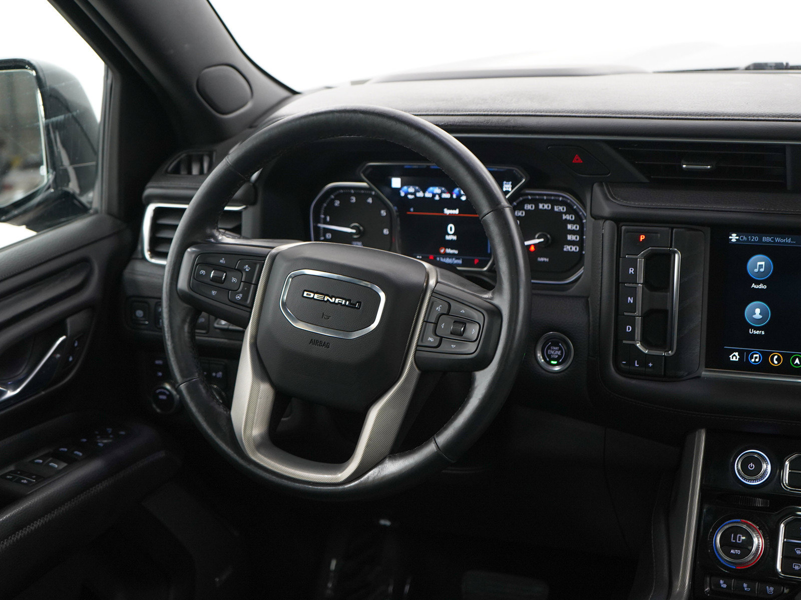 Used 2021 GMC Yukon XL Denali AWD/4WD image 16