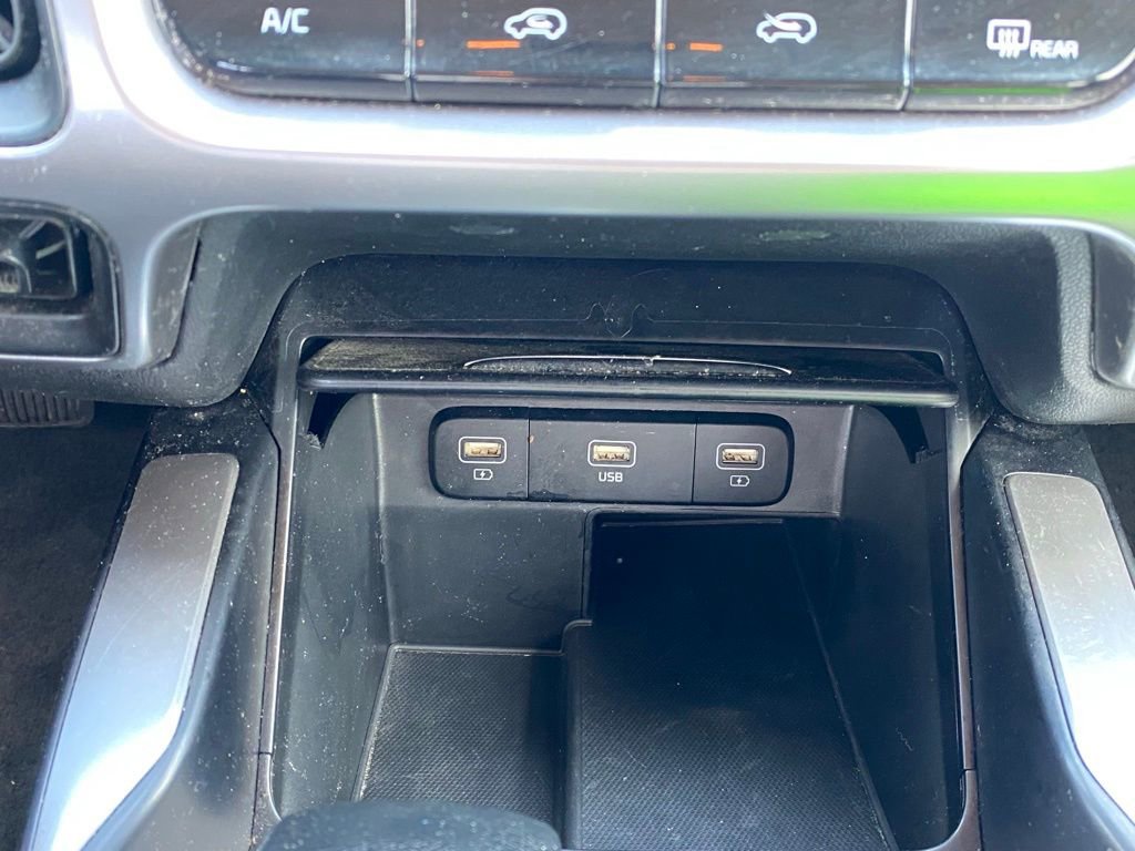 Used 2021 Kia Sorento LX image 19
