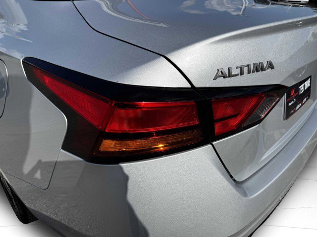 Used 2024 Nissan Altima 2.5 SR image 11
