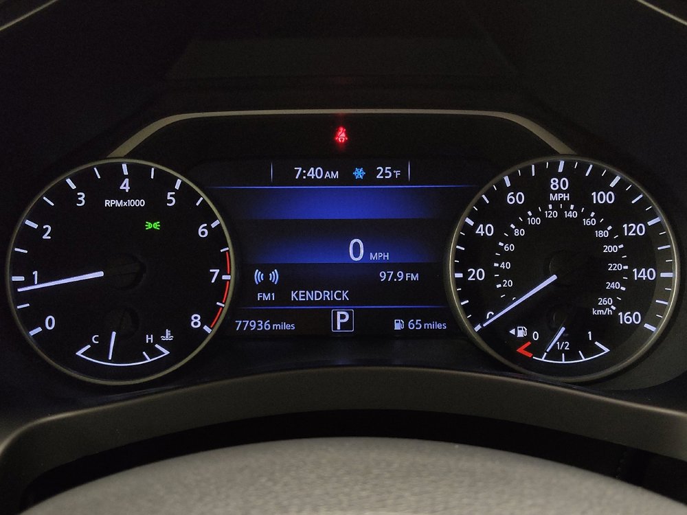 Used 2017 Nissan Murano S image 23