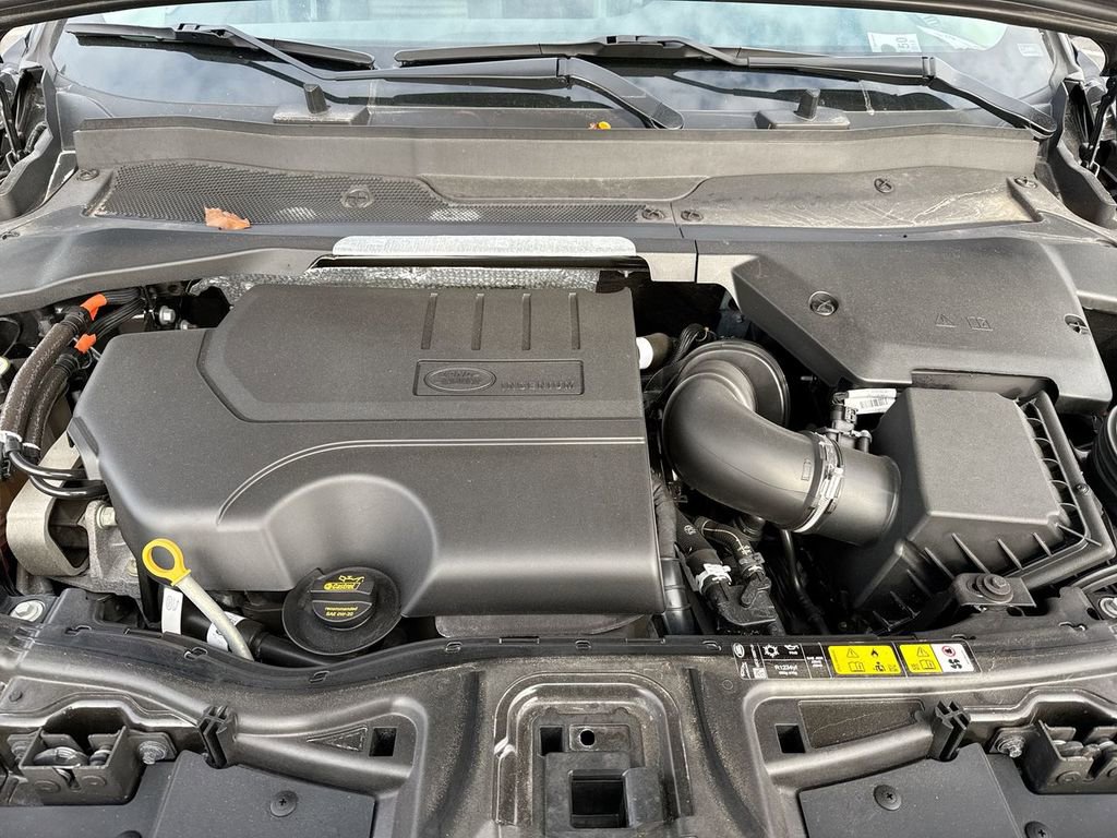 Used 2023 Land Rover Discovery Sport S image 26