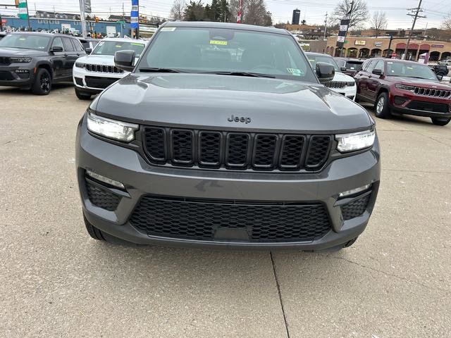 New 2025 Jeep Grand Cherokee Limited w/ Trailer Tow Package image 3