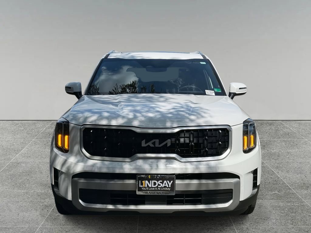 Used 2024 Kia Telluride EX w/ EX Captain's Chair Package image 8