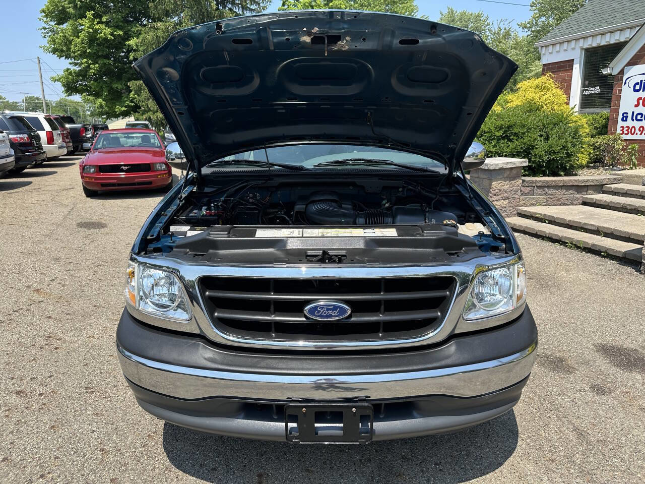 Used 2000 Ford F150 XLT image 11