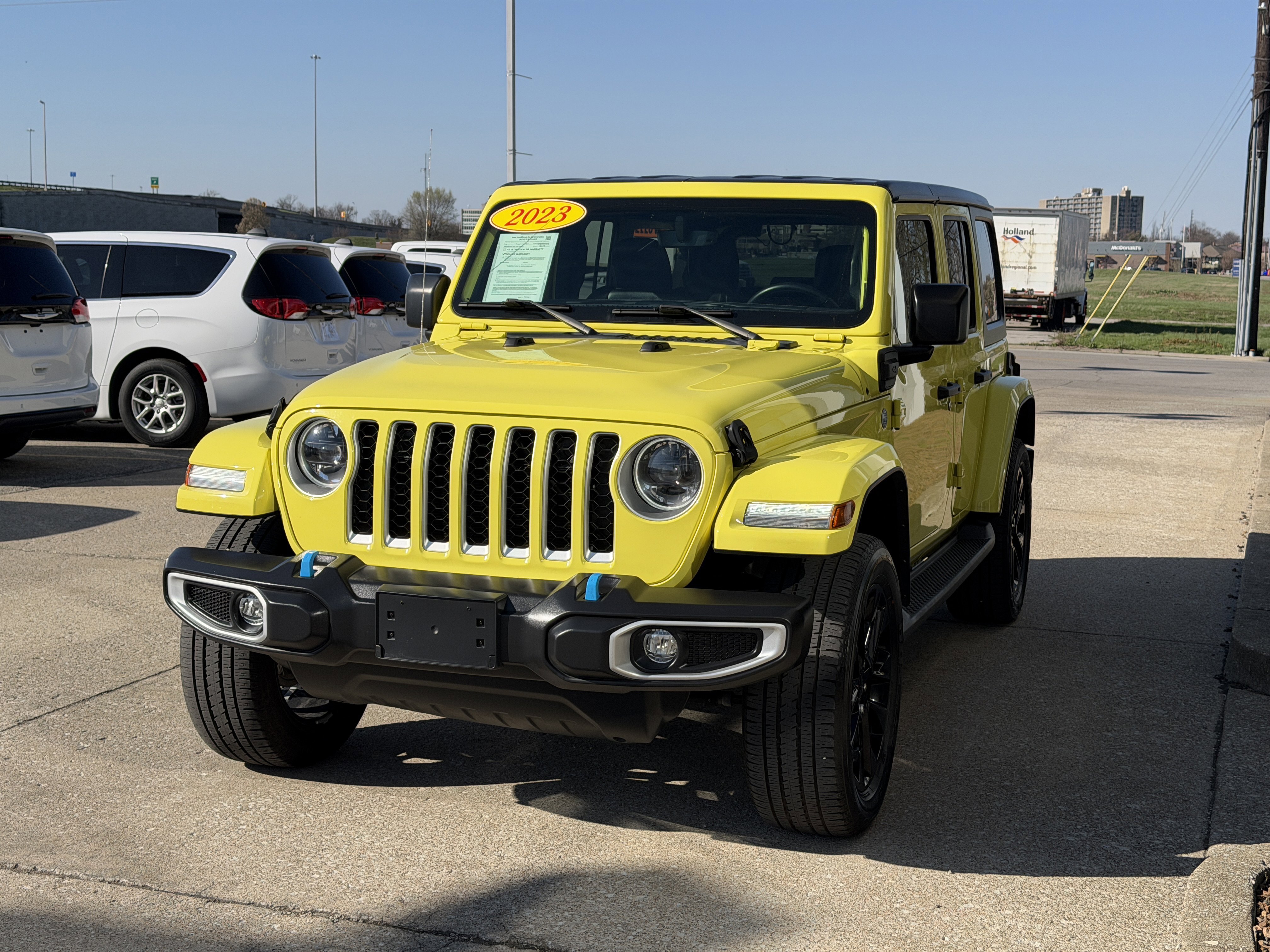 Used 2023 Jeep Wrangler Sahara w/ Cold Weather Group image 22
