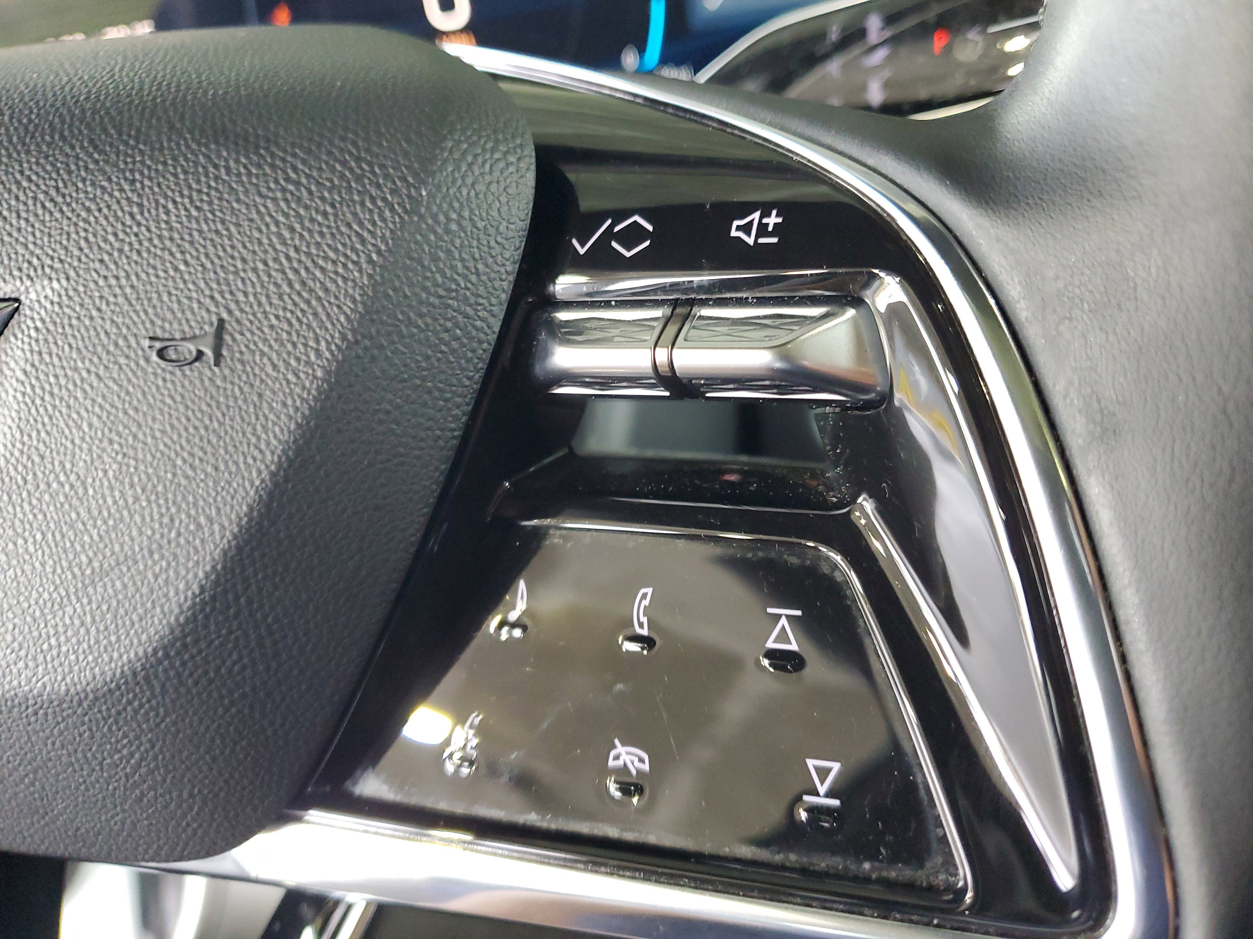 Used 2024 Cadillac Lyriq Luxury image 24