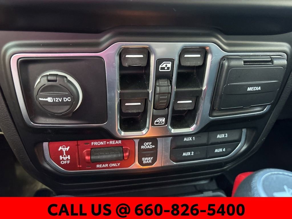 Used 2022 Jeep Wrangler Unlimited Rubicon w/ Cold Weather Group AWD/4WD image 21