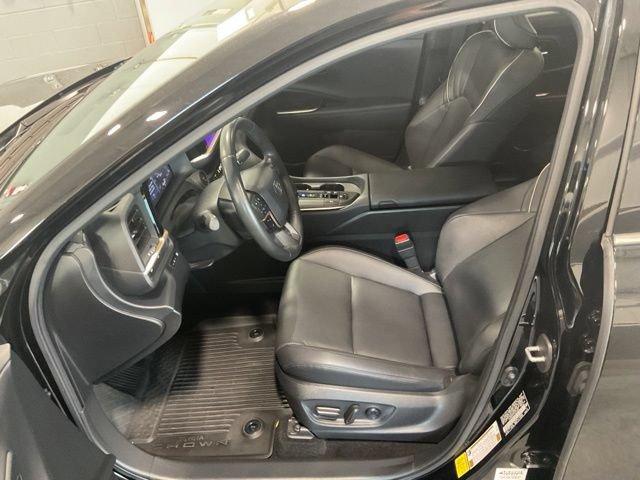 Used 2023 Toyota Crown AWD/4WD image 21