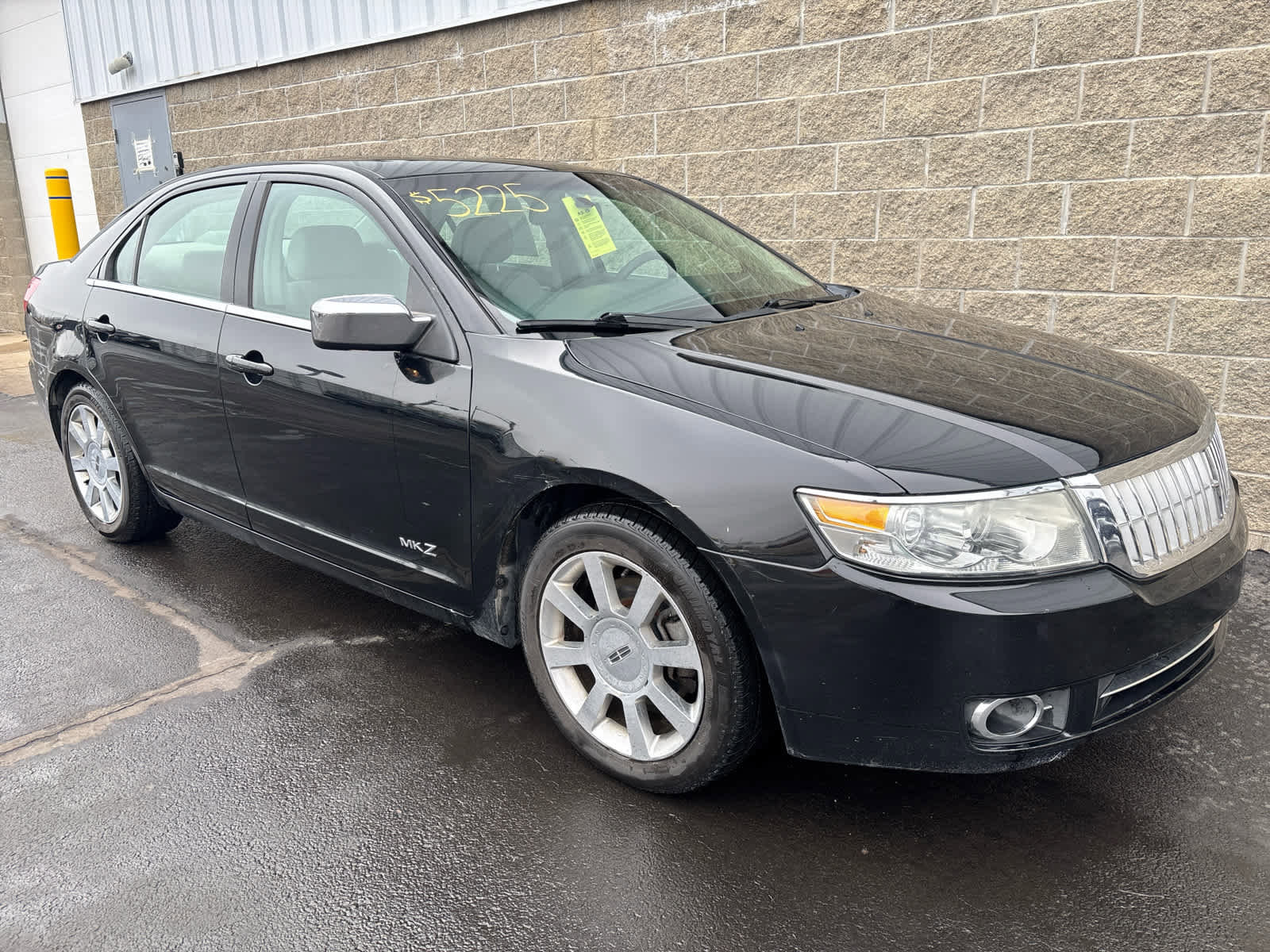 Used 2008 Lincoln MKZ image 2